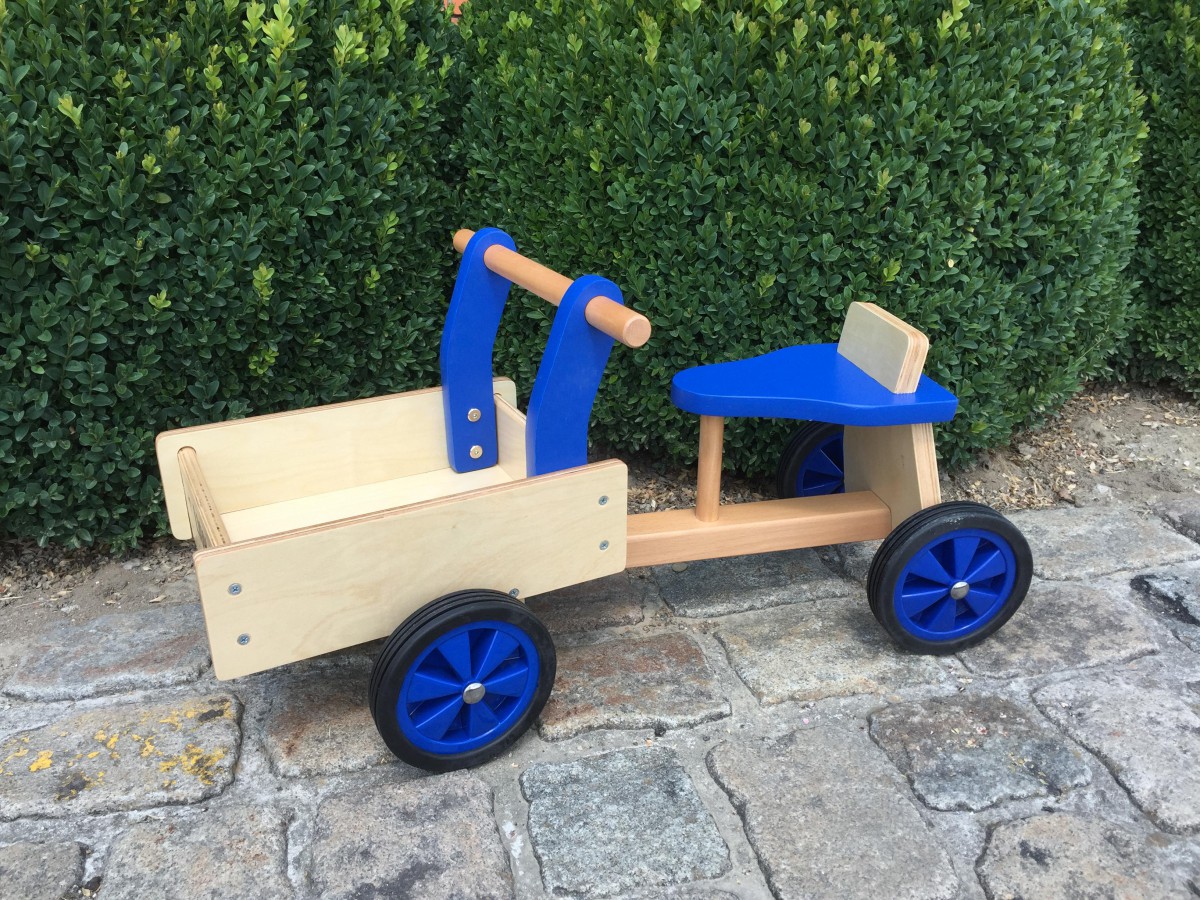 speelgoed Positief Blind vertrouwen Houten bakfiets met naam - The Woodbox